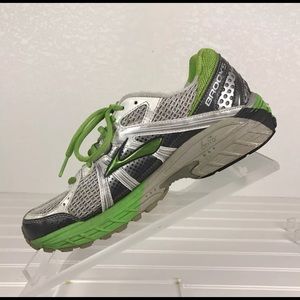BROOKS Women’s Adrenaline GTS 13 Running Shoes.